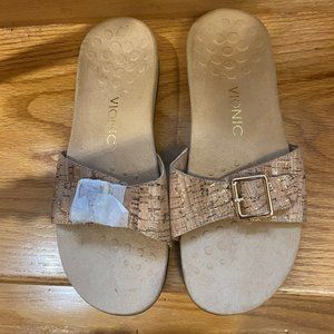 NEW Vionic Cork Sandal, Adjustable Strap, Slight Wedge, Size 9